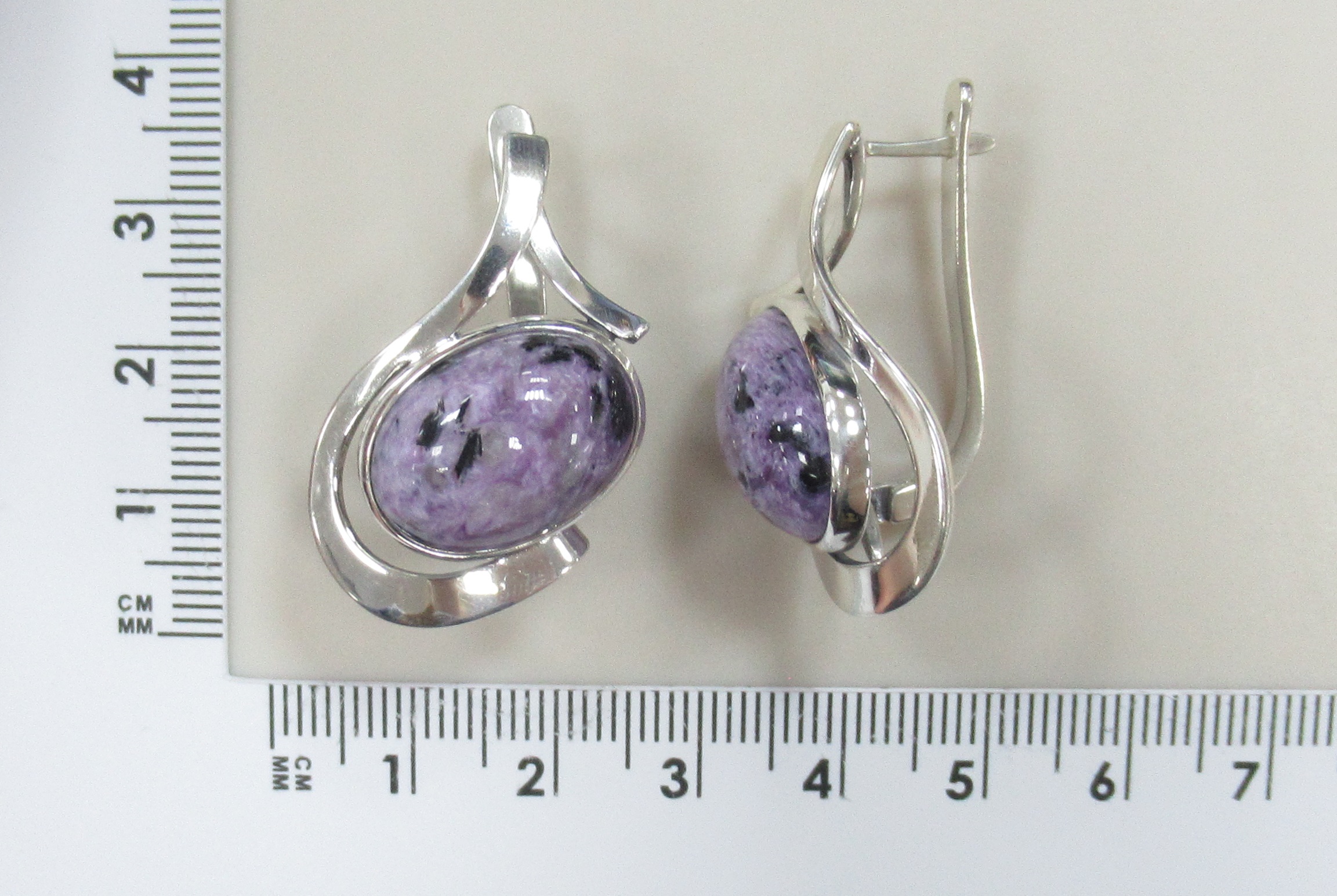 Серебряные серьги с чароитами